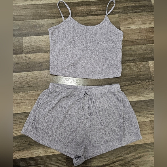 Womens Pajama Set Of 3 Medium Cropped Tank Top & Shorts Blue Green Purple - Picture 6 of 7